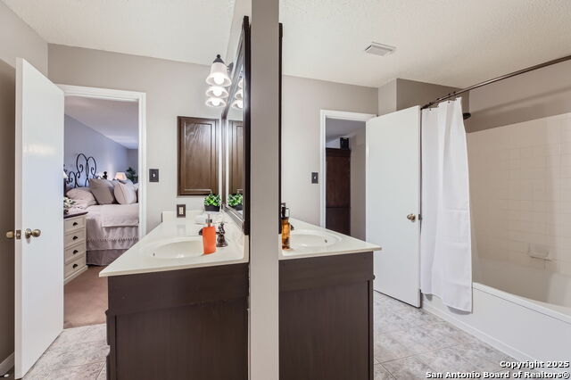 Image 21 of 32 For 2334 Creekside Bend