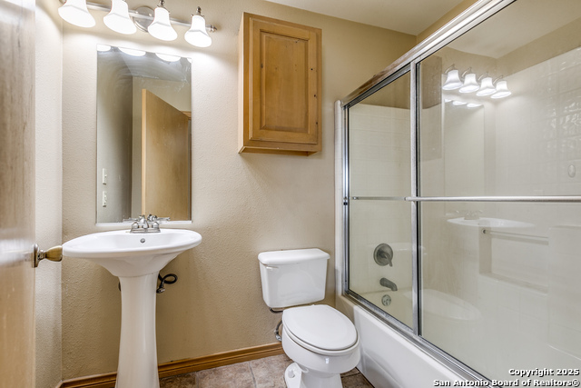 Image 23 of 26 For 101 Sylvester