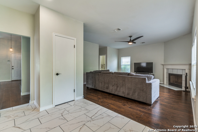 Image 10 of 25 For 9147 Timber Ranch