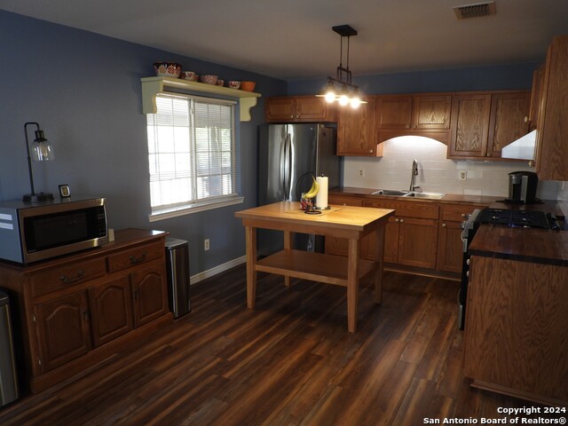 Listing photo id 7 for 159 Mississippi Ave