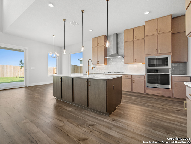Image 11 of 50 For 2079 Kinglake Gate
