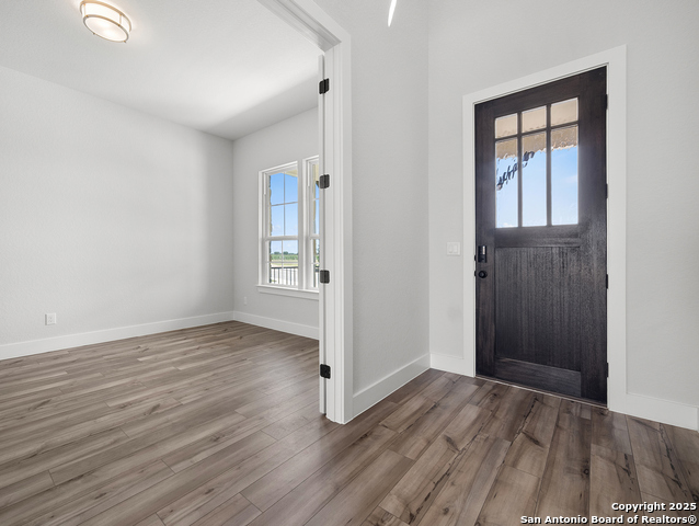 Image 4 of 50 For 2079 Kinglake Gate