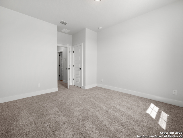 Image 41 of 50 For 2079 Kinglake Gate