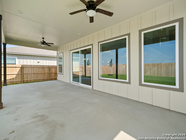 Image 47 of 50 For 2079 Kinglake Gate