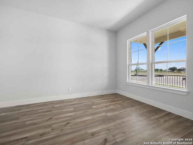 Image 6 of 50 For 2079 Kinglake Gate