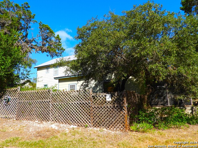 Listing photo id 0 for 155 Scenic Circle