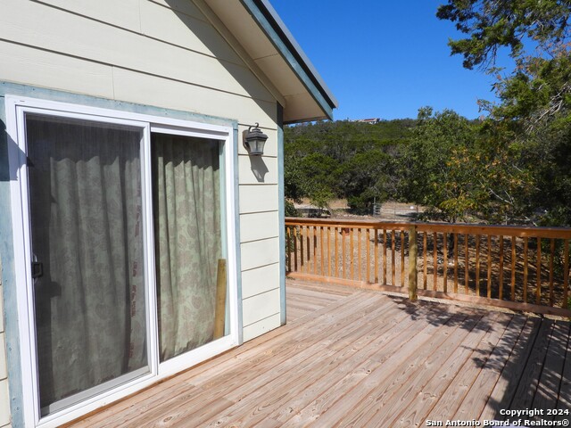 Listing photo id 35 for 155 Scenic Circle