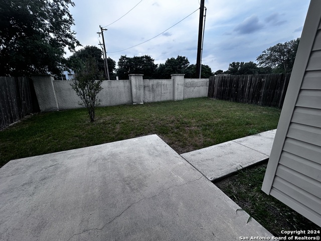 Image 33 of 34 For 8931 Breezefield