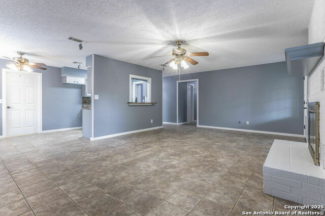 Listing photo id 10 for 210 Cardinal