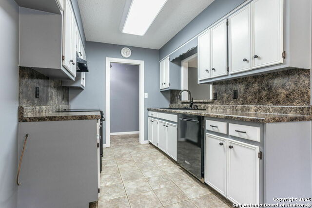 Listing photo id 11 for 210 Cardinal