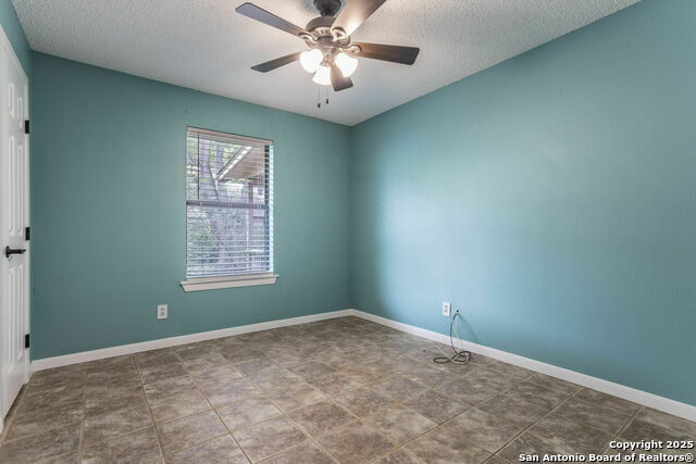 Listing photo id 22 for 210 Cardinal