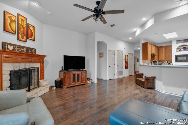 Image 9 of 29 For 3406 Blackstone