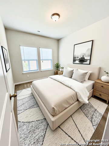 Listing photo id 14 for 4823 Cambridge Park