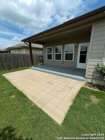 Listing photo id 27 for 4823 Cambridge Park