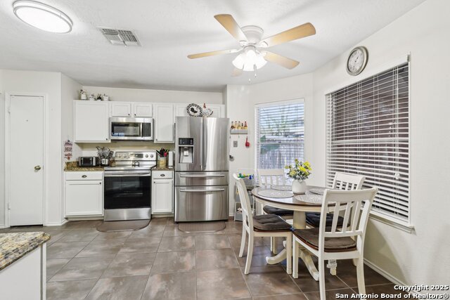 Image 13 of 48 For 14026 Fairway Oaks