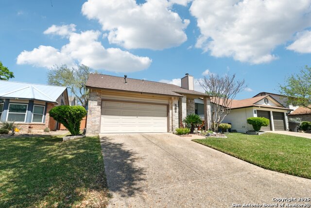 Image 3 of 48 For 14026 Fairway Oaks