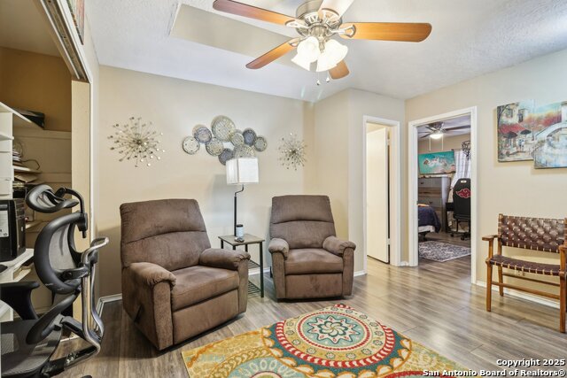 Image 31 of 48 For 14026 Fairway Oaks