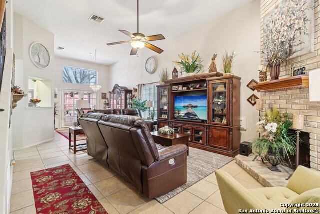 Image 7 of 48 For 14026 Fairway Oaks