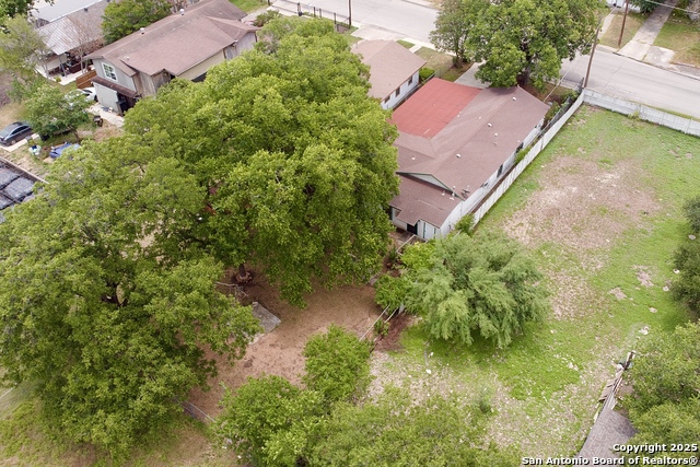 Listing photo id 8 for 213 Hosack