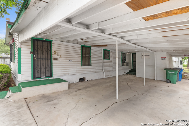Listing photo id 2 for 213 Hosack