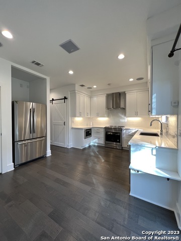 Listing photo id 14 for 208 Grandview Pl  4