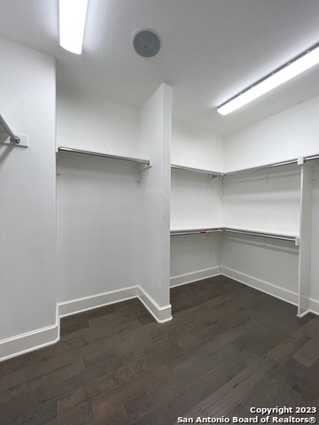 Listing photo id 24 for 208 Grandview Pl  4