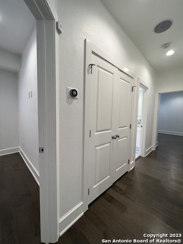 Listing photo id 30 for 208 Grandview Pl  4