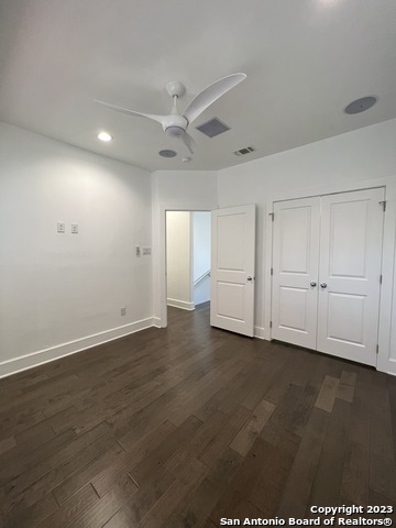 Listing photo id 32 for 208 Grandview Pl  4