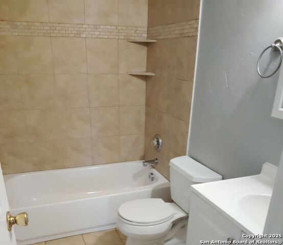 Image 11 of 11 For 2500 Avenue E  8a