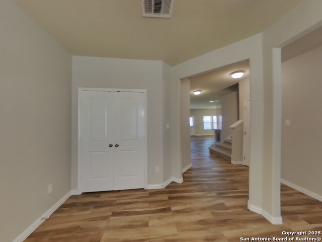 Image 5 of 19 For 9731 Marbach