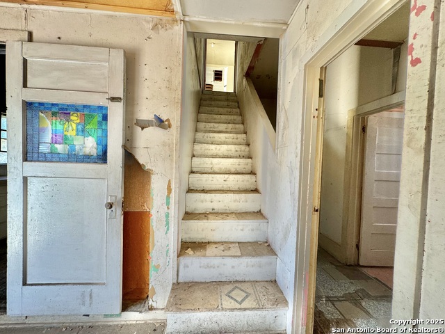 Image 17 of 24 For 205 Rodriguez