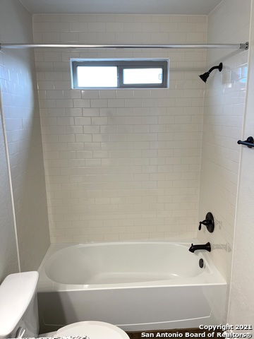 Image 12 of 21 For 10314 Lynwood Branch  101
