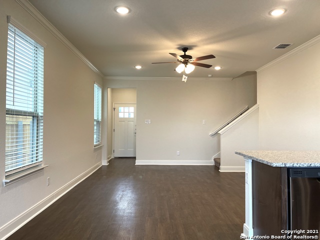 Image 4 of 21 For 10314 Lynwood Branch  101