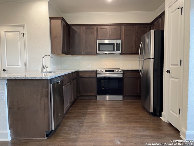 Image 6 of 21 For 10314 Lynwood Branch  101