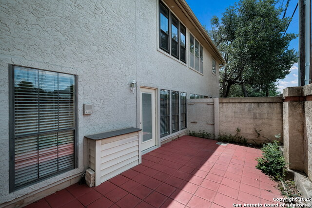 Image 19 of 25 For 1054 La Tierra N