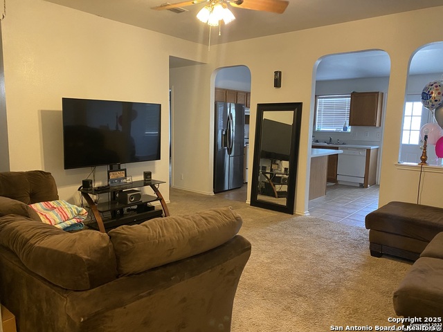 Image 4 of 18 For 5016 Crestwood Hill