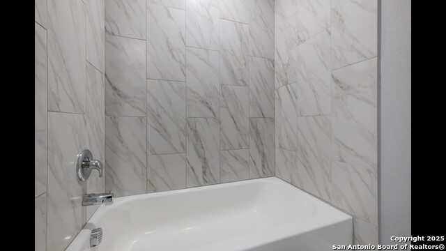 Image 16 of 19 For 311 Bundy St  2