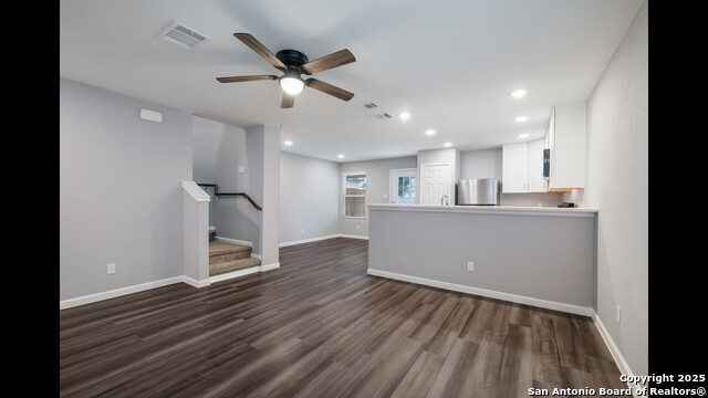 Image 5 of 19 For 311 Bundy St  2