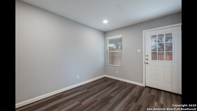 Image 8 of 19 For 311 Bundy St  2