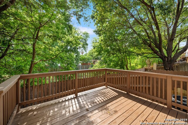 Image 32 of 39 For 7211 Summer Way