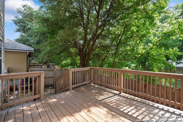 Image 33 of 39 For 7211 Summer Way