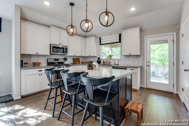 Image 12 of 28 For 2096 Cowan