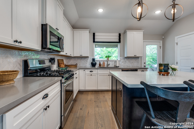 Image 7 of 28 For 2096 Cowan