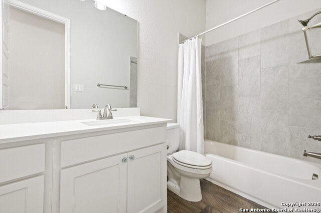 Listing photo id 33 for 7947 Valley Crst