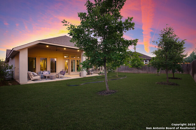 Listing photo id 38 for 7947 Valley Crst