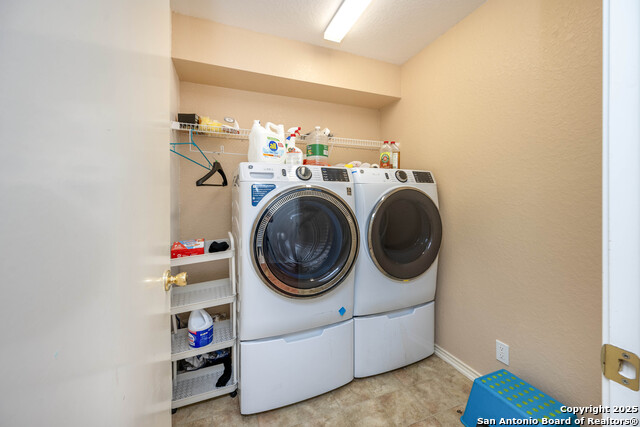 Image 16 of 18 For 4706 Granite Shls