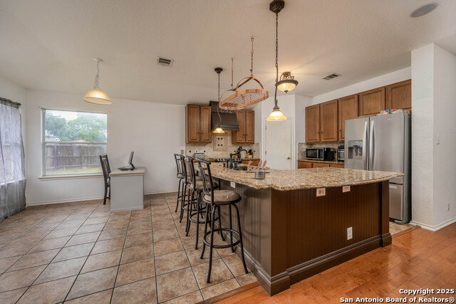 Image 2 of 18 For 4706 Granite Shls