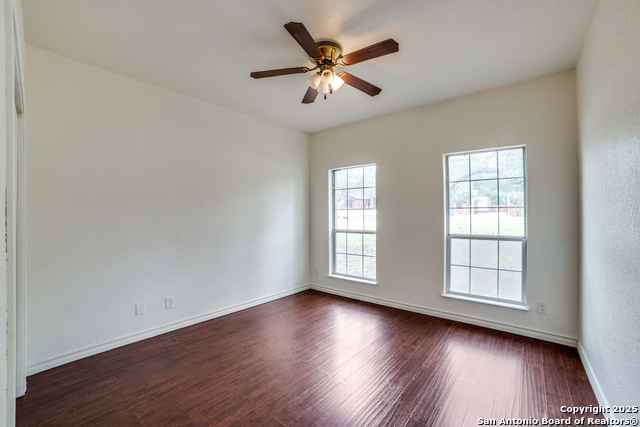 Image 19 of 41 For 3343 Dove Park Ln