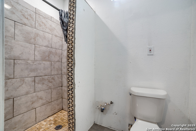 Image 26 of 41 For 3343 Dove Park Ln