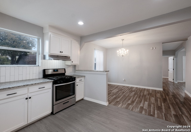 Listing photo id 15 for 1129 Smith St N